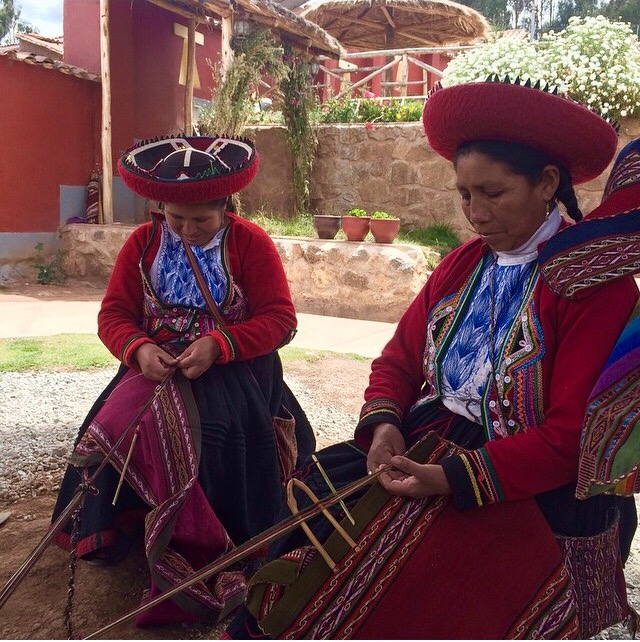 Eye of the Day Garden Design Center|Groundskeeping Brent Peru| Women weaving goods in Peru