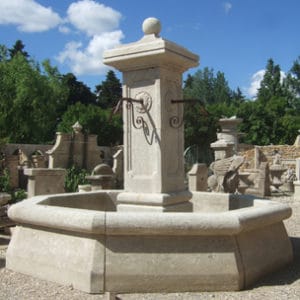 Fontaine Centrale Octogonale Colonne Carre