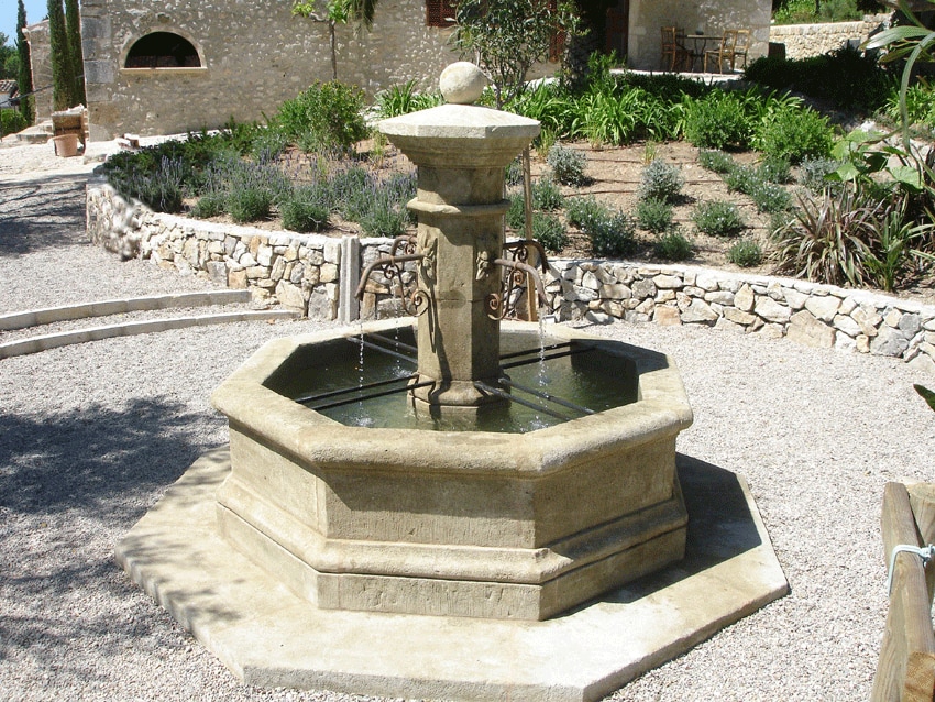 Fontaine Centrale Octogonale ABFO69 - Hand carved Limestone Fountain