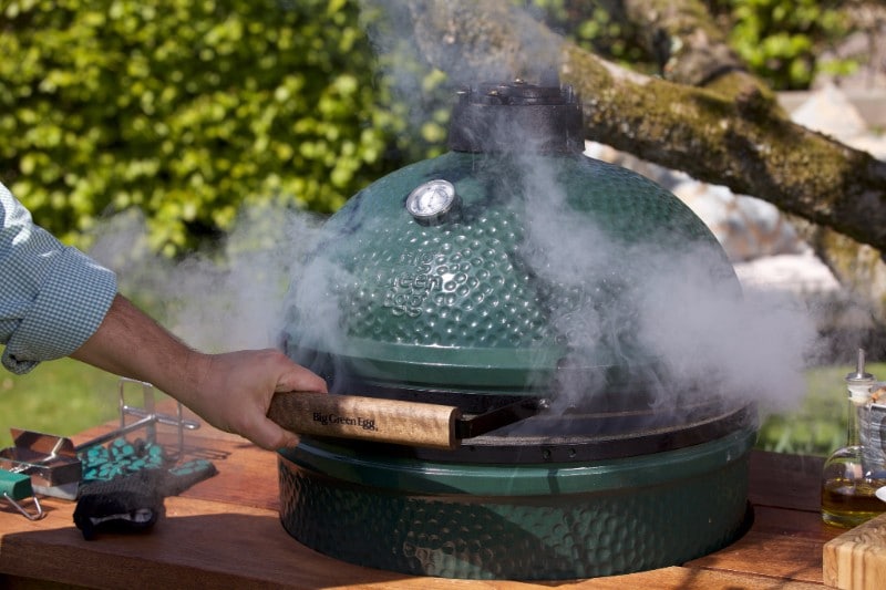 Big Green Egg - Kamado Cooker & Smoker - Eye of the Day